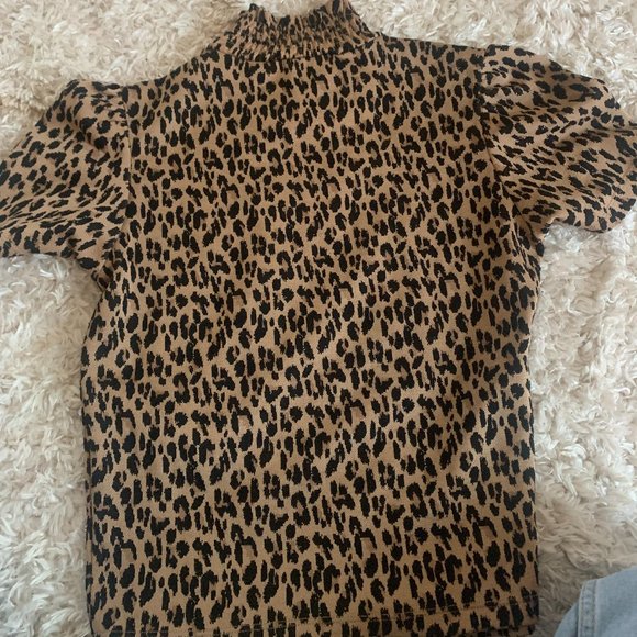 ZARA Puff Sleeve Cheetah Top - Picture 3 of 3